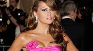 25238_aa_melania