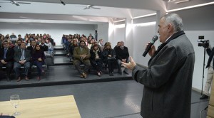 Docentes podrán especializarse en Educación Permanente de Jóvenes y Adultos_5d5456d96cca8.jpeg