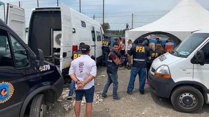Prostitución VIP en el automovilismo: tres detenidos por reclutar promotoras para una red de trata_5dd29a4eea933.jpeg