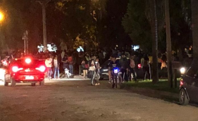 Jujuy: El descenso de los diablos de Uquía terminó a los botellazos_5e275cbfdb531.jpeg