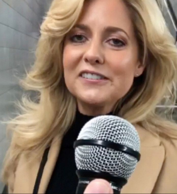 Quién es la mujer que se volvió viral por su genial interpretación de “Shallow”_5e56d31bc1dbd.png