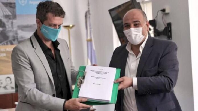 Manzur presentó al Enohsa el proyecto de una planta de tratamiento cloacal para Buruyacú_5fb470d4e936d.jpeg