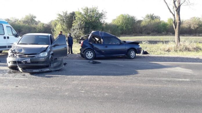 Anticipo | Mariño: Colectivo limonero chocó con dos autos donde viajaban docentes_61449f7253ffc.jpeg