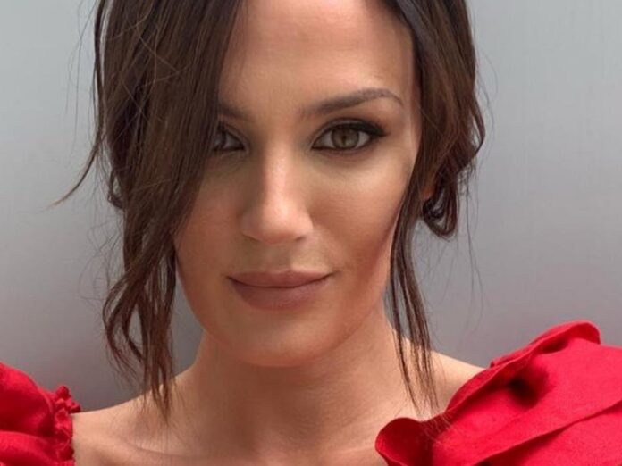 Paula Chaves tiene una nueva profesión y mostró orgullosa su flamante título_61c47feed8afe.jpeg