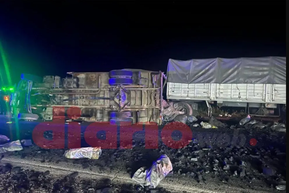 Choque de camiones en Santiago: uno de los conductores estaba alcoholizado_679e2652cb256.webp