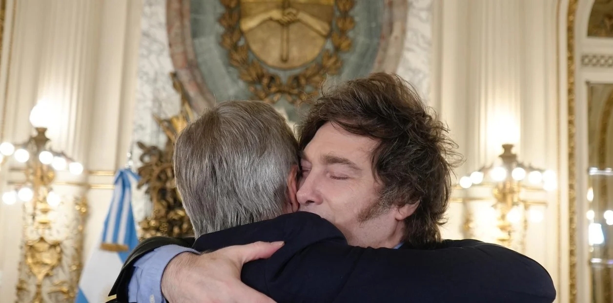 “Quiero mi recuerdo de X. ADIÓS CEPO!!” “Quiero mi recuerdo de X. ADIÓS CEPO!!”