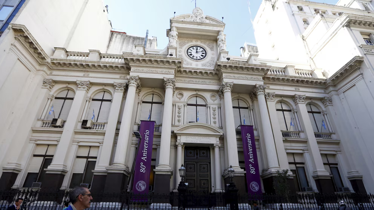 El Banco Central compró dólares por sexto día consecutivo El Banco Central compró dólares por sexto día consecutivo