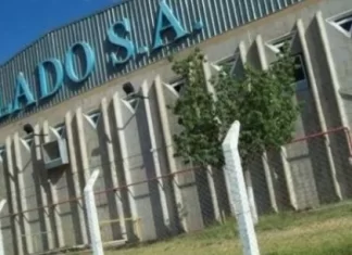 🧵💥 Crisis textil en Tucumán: las 2 plantas de Hilados SA (grupo TN Platex) solicitan concurso de acreedores 🏭💸