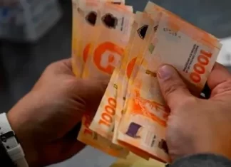 Los sueldos formales quedaron por debajo de la inflación en diciembre y terminaron 2025 en caída 📉💸📊