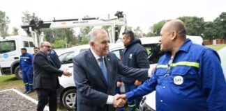 Jaldo inauguró un pozo de agua en el Liceo Militar y garantizó el abastecimiento a barrios vecinos