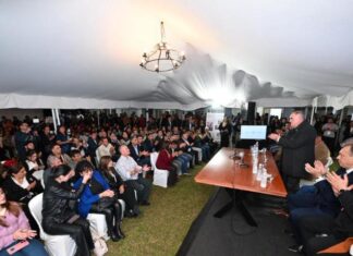 Jaldo lanzó tecnicaturas universitarias en ocho comunas del interior