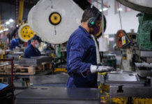 Advierten que se perdieron más de 290 mil puestos de trabajo Advierten que se perdieron más de 290 mil puestos de trabajo