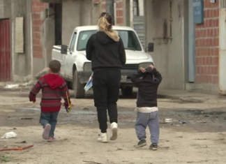 Hay una leve caída, pero no hay mejoras tan marcadas Hay una leve caída, pero no hay mejoras tan marcadas