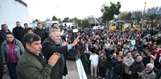 Jaldo inauguró obras de pavimento y alumbrado público en Cebil Redondo