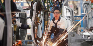 La producción industrial mostró números positivos en marzo La producción industrial mostró números positivos en marzo