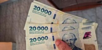 Los salarios registrados cayeron por séptimo mes consecutivo Los salarios registrados cayeron por séptimo mes consecutivo