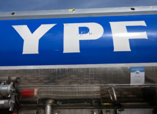 YPF subirá el precio de los combustibles y lo mantendrá estable por 45 días YPF subirá el precio de los combustibles y lo mantendrá estable por 45 días