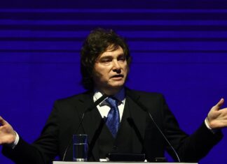 Javier Milei y sus medidas, en vivo: el desencanto del Gabinete por el apoyo a Adorni y un nuevo viaje a Estados Unidos
