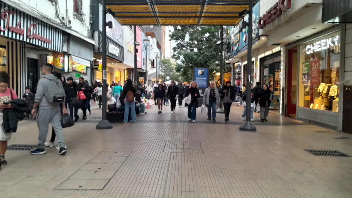 Como trabajará el comercio durante los feriados del 15 y Como trabajará el comercio durante los feriados del 15 y 20 de junio