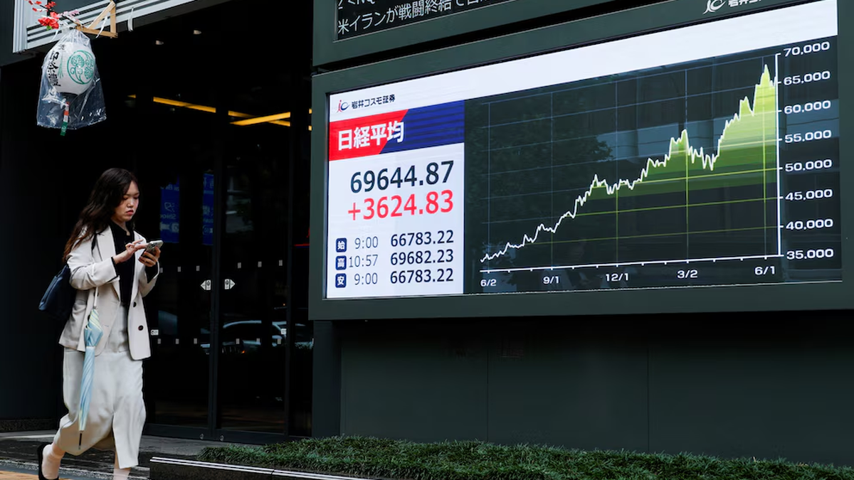 cae el petróleo y las bolsas se disparan cae el petróleo y las bolsas se disparan