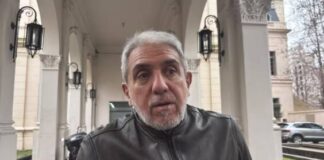 “No me van a ver como un pelotudo con el cartel de Cristina Libre”