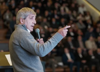 Caputo presentará el proyecto de Inocencia Fiscal II para modificar Ganancias Caputo presentará el proyecto de Inocencia Fiscal II para modificar Ganancias