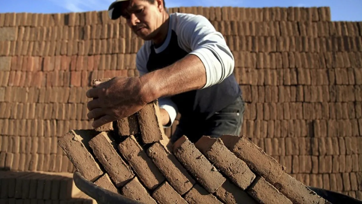 Hoy en Tucumán no se está produciendo ladrillo Hoy en Tucumán no se está produciendo ladrillo