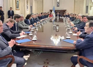 “No le sirven a la sociedad”