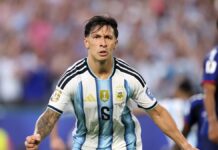 Los defensores se disfrazaron de asistidores y goleadores