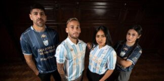 Atlético presentó su indumentaria para la temporada