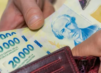 El Gobierno impulsa cambios en el esquema salarial y propone un piso de $1 millón para los sueldos más bajos 🇦🇷📈