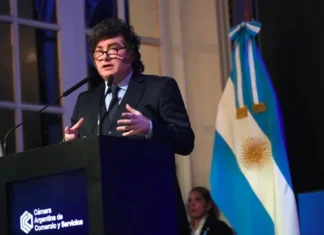 Milei lanzó una frase sobre la economía argentina: “La foto sigue siendo horrible, pero la película es la mejor de la historia argentina”
