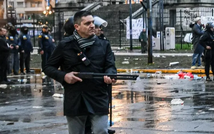 Policia-Gustavo-Gauna-750x470.webp.webp