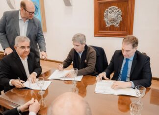 Luis Caputo gana terreno en la negociación con los gobernadores y apela a la gestión de la billetera