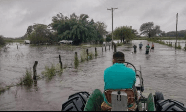inundacion-tucuman-tractor-780x470.png