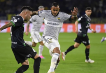 Boca Juniors se enfrenta a Central Córdoba en La Bombonera.