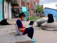 La pobreza en niños menores de 14 años alcanzó un 44,5% durante el primer semestre del año.