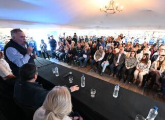 Jaldo explicó el proyecto de la fiduciaria y respondió a las críticas de los legisladores.