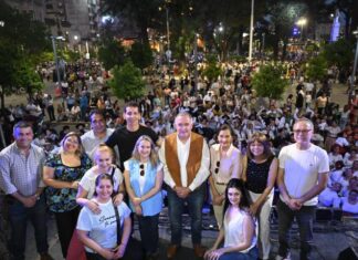 Tucumán Danza congregó a numerosos bailarines en Plaza Independencia para celebrar la cultura y la tradición.