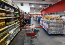 Adquisición de productos esenciales por parte de la población Adquisición de productos esenciales por parte de la población