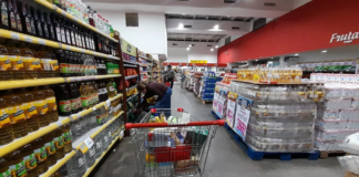 Adquisición de productos esenciales por parte de la población Adquisición de productos esenciales por parte de la población