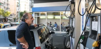 Aumento del 5% en los precios de combustibles por parte de petroleras privadas; YPF mantiene sus tarifas. Aquí están los detalles.