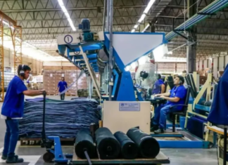La producción industrial aumentó un 0,3% en agosto, interrumpiendo la tendencia a la baja. La producción industrial aumentó un 0,3% en agosto, interrumpiendo la tendencia a la baja.