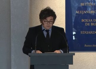 Milei aboga por su enfoque sobre Malvinas, enfatizando que es «una causa nacional».