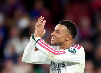 Mbappé se disculpa con China tras la controversia por un meme de Mao Zedong.