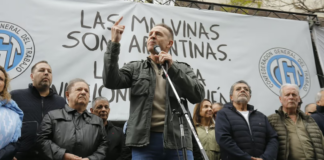 La CGT realizó una marcha en apoyo a la industria nacional y expresó críticas hacia el Gobierno. La CGT realizó una marcha en apoyo a la industria nacional y expresó críticas hacia el Gobierno.