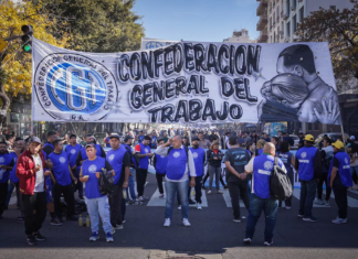 La CGT se moviliza para abordar la grave crisis en el sector industrial. La CGT se moviliza para abordar la grave crisis en el sector industrial.