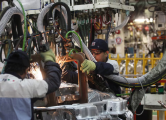 La actividad económica registró una disminución del 1,7% en agosto en comparación con el mismo mes del año anterior. La actividad económica registró una disminución del 1,7% en agosto en comparación con el mismo mes del año anterior.