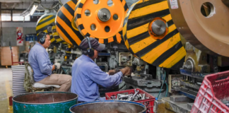 La industria argentina ocupó el cuarto lugar en términos de bajo desempeño entre 84 países. La industria argentina ocupó el cuarto lugar en términos de bajo desempeño entre 84 países.