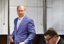 El juez federal de Rosario, Gastón Salmain, destituido por «mal desempeño» y se emite orden de detención.